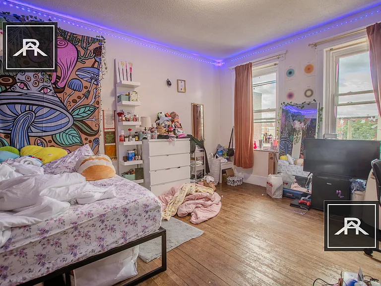 22 Glenville Ave #3 — Photo 6