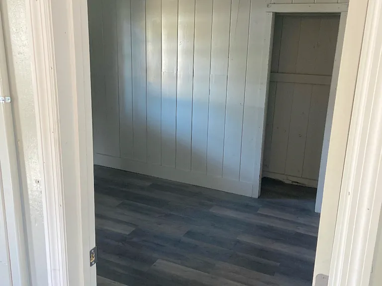 246 NE Trinity Pl #101 — Photo 3