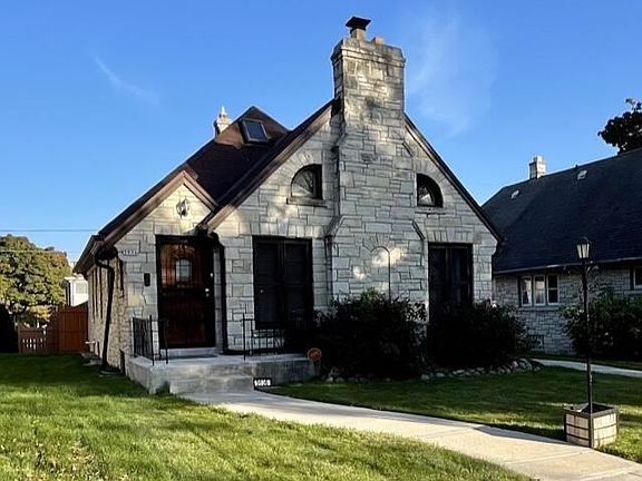 2nd image of 3936 N 44th St