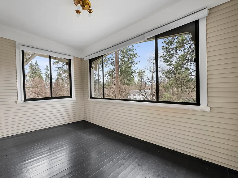 2407 S Garfield St — Photo 30