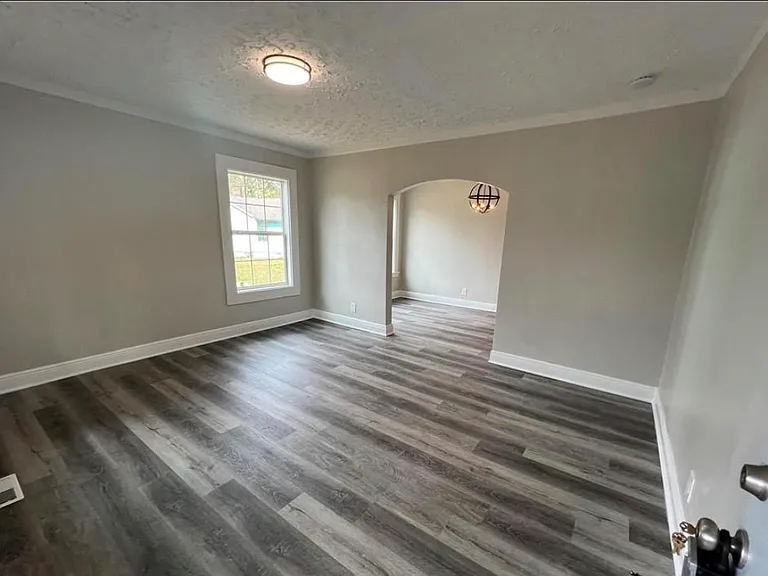 1891 Connally Dr — Photo 7
