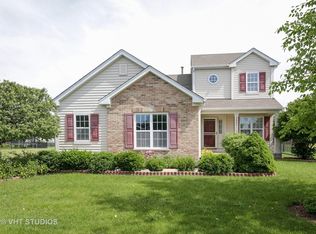 2004 Serenity Ln, Woodstock, IL 60098