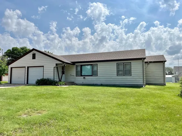 416 N High St, Mankato, KS 66956