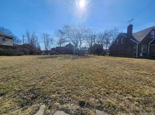707 W Brentwood St, Highland Park, MI