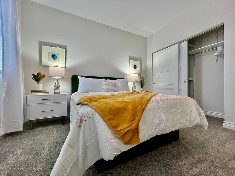 4817 Granada Ct — Photo 30