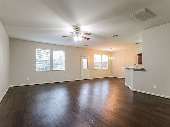 4th image of 2730 Mesquite Ridge Dr