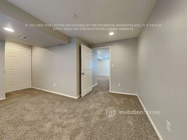 1288 Hoffman Dr — Photo 15