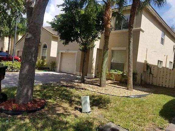 2nd image of 4462 Lake Tahoe Circle