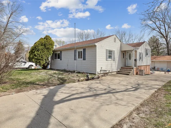 3845 51st St, Des Moines, IA 50310