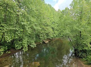 5 Sand Plant Rd, Independence, WV 26374