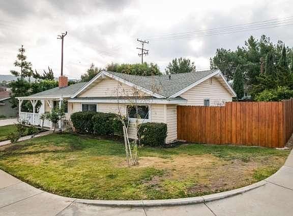 2nd image of 3190 Theresa Dr