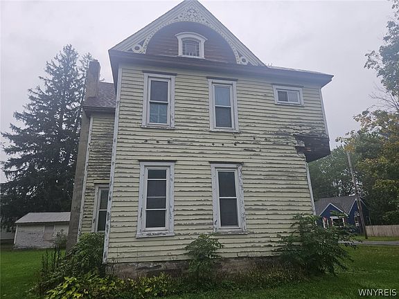 3rd image of 29 Oswego St