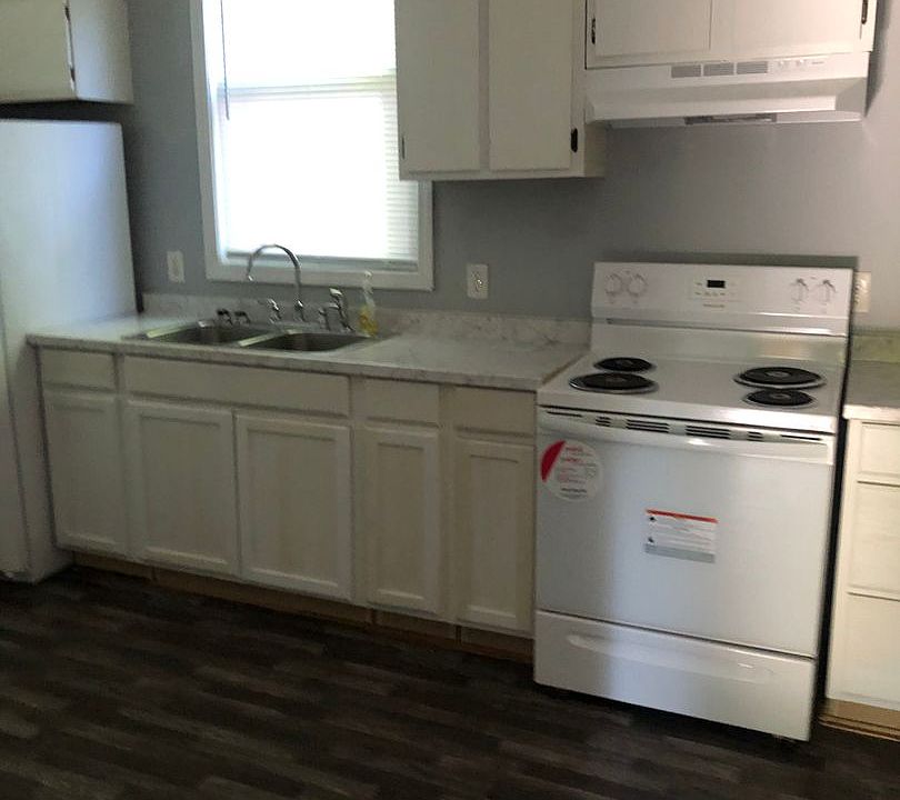 1st image of 1720 W Chestnut St #3