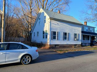 26 Vernon St, Auburn, ME 04210