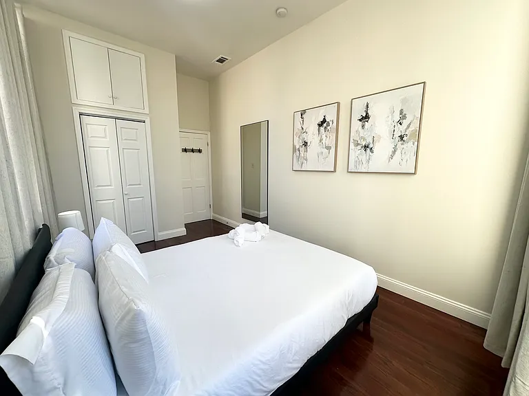 217 N 11th St #401 — Photo 11