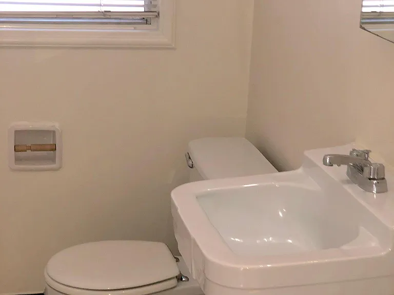 165 Belleview Dr — Photo 9