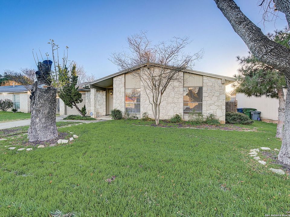 1st image of 5930 CLIFF ROCK DR