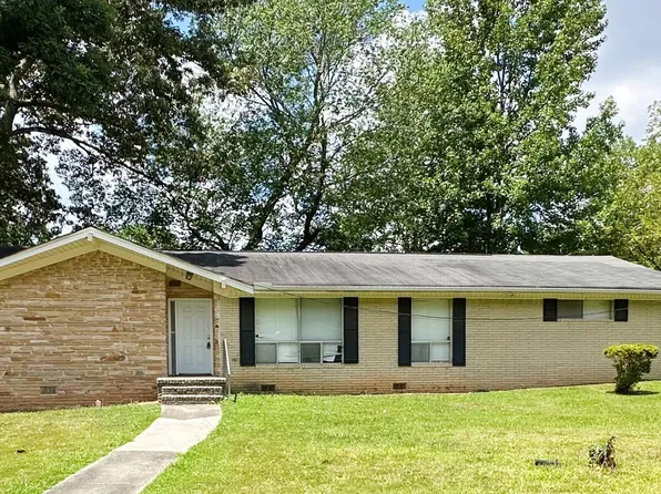 5695 Montilly Cir, Atlanta, GA 30349