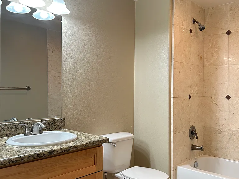 2330 University Ave #290 — Photo 15