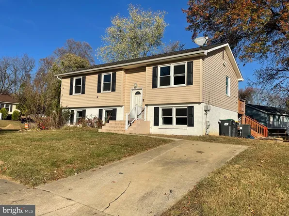 3 Locke Ct, Newark, DE 19702