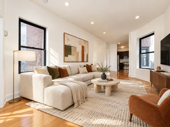 142 Sullivan Street image 1 of 5