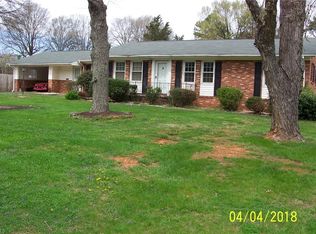 5575 Gyddie Dr, Winston Salem, NC 27105