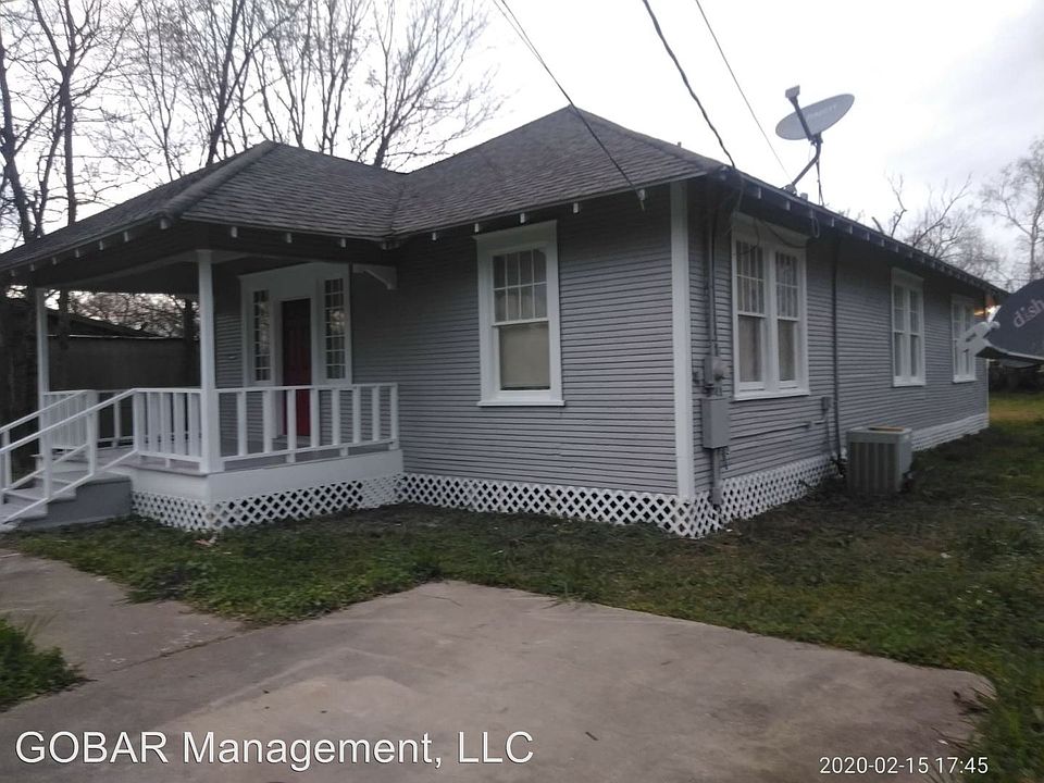 2nd image of 2350 Ollie St