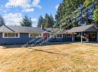 5202 221st St SW, Mountlake Terrace, WA 98043