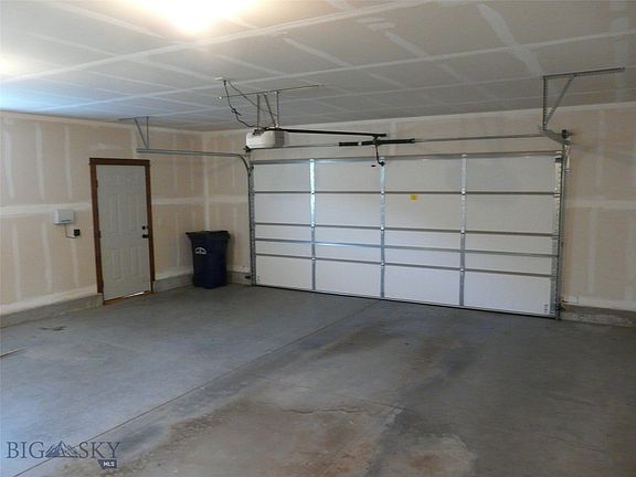 5th image of 4449 Shadow Glen Dr