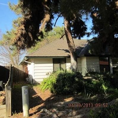 2nd image of 704 N Schnoor Ave