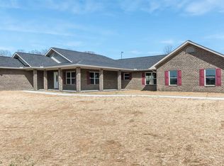 1004 Southwind Cir, Dandridge, TN 37725