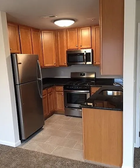 114 Front St #103 — Photo 6