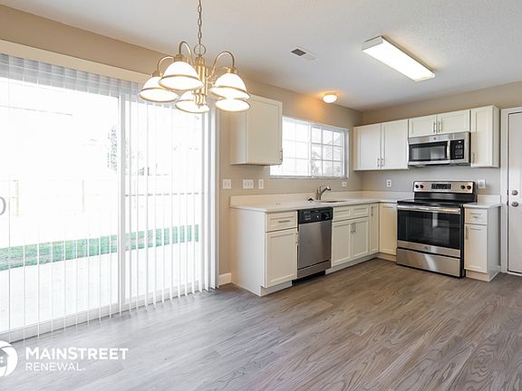 5th image of 410 Sunland Dr