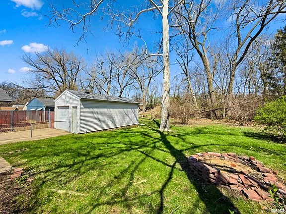 4th image of 5002 Glen Elm Dr