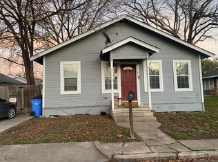 615 N Bowie St, Seguin, TX 78155