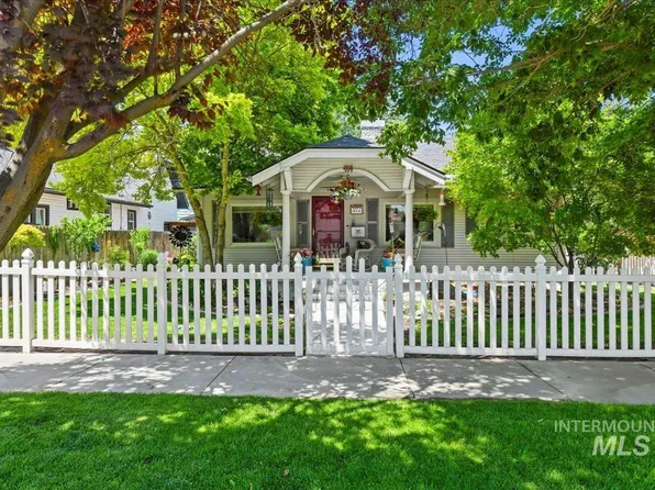 414 S 18th Ave, Caldwell, ID 83605