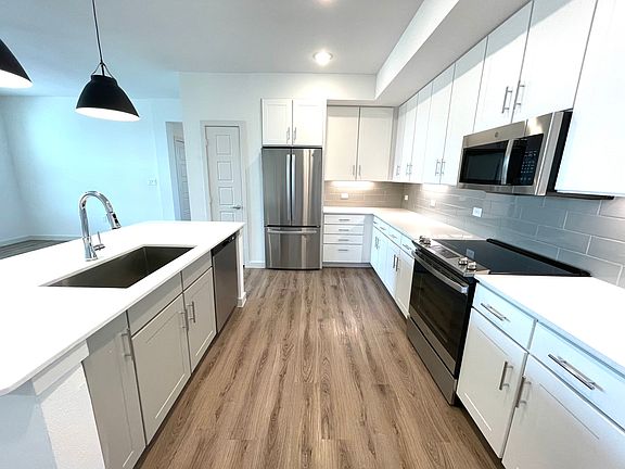3rd image of 149 Larkspur Park Blvd #1124