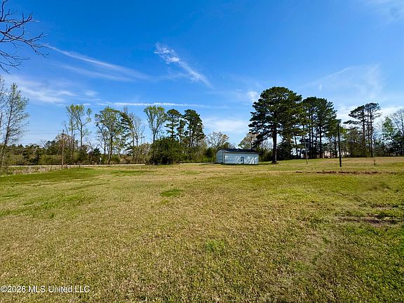 4th image of 3656 Mississippi Pkwy #16