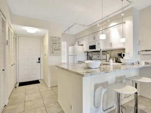 2230 N Cypress Bend Drive #306, Pompano Beach, FL 33069