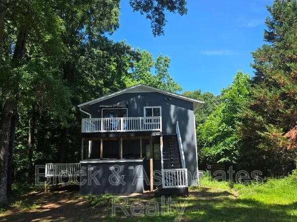 906 W Chatham St, Cary, NC 27511