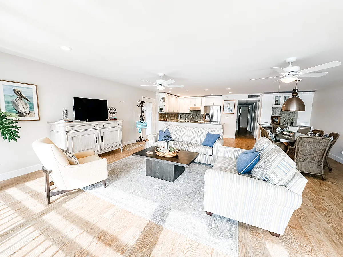 Building Photo - 2800 Gulf Shore Blvd N #209