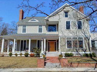 2 Loring Ave, Providence, RI 02906