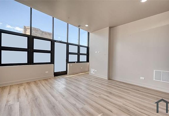 4th image of 1431 S Kedzie Ave #1D