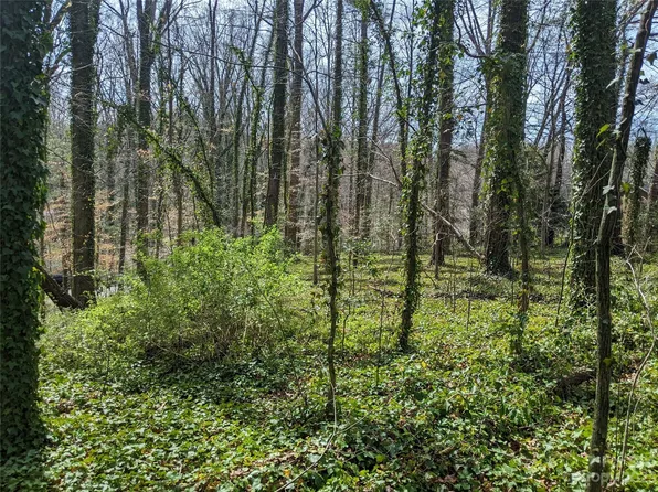 518 Ervin Rd #26/27, Morganton, NC 28655