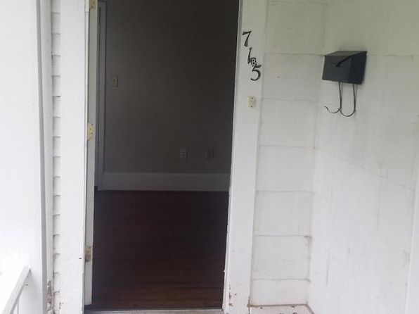 715B S Main St