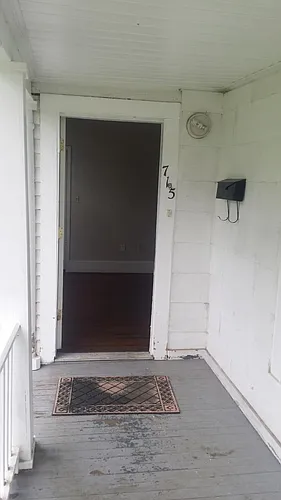 715B S Main St Photo 1