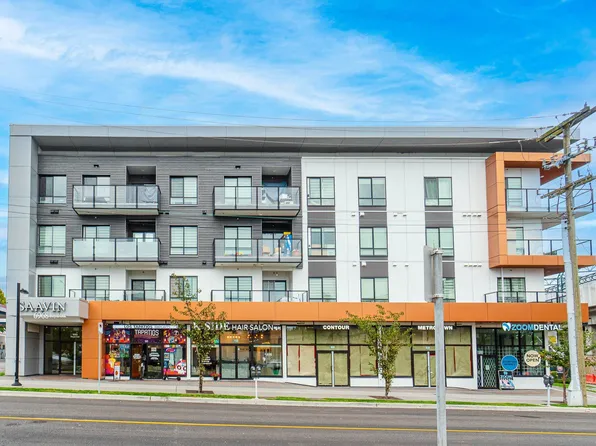 6968 Royal Oak Ave #311, Burnaby, BC V5J 4J2