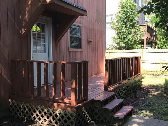 5th image of 4612 Lake Dr #B