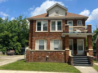1386 Charter St, Lincoln Park, MI 48146