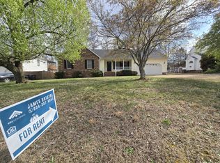 5325 Gatebridge Rd, North Chesterfield, VA 23234